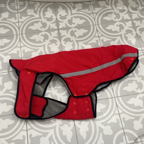 Red double lined dog coat with gray reflective fabric - Picture 7 of 10